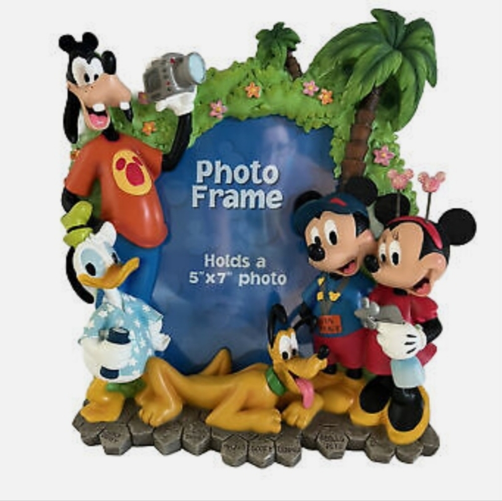NIB Disney Fab5 Disney Characters 5x7 Heavy cast resin picture frame